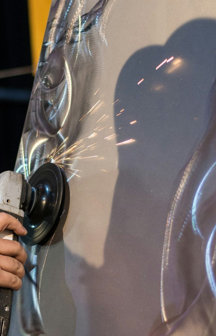 Punktgenaue Reparatur eines Lackschadens per Smart Repair